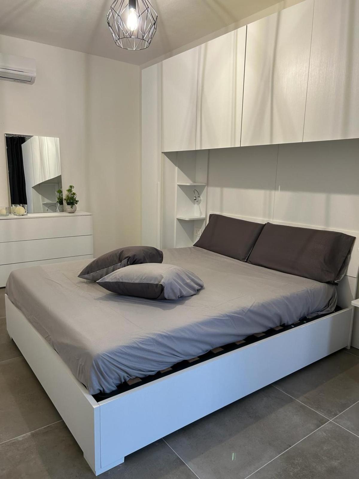Family House Lägenhet Porto Torres Exteriör bild